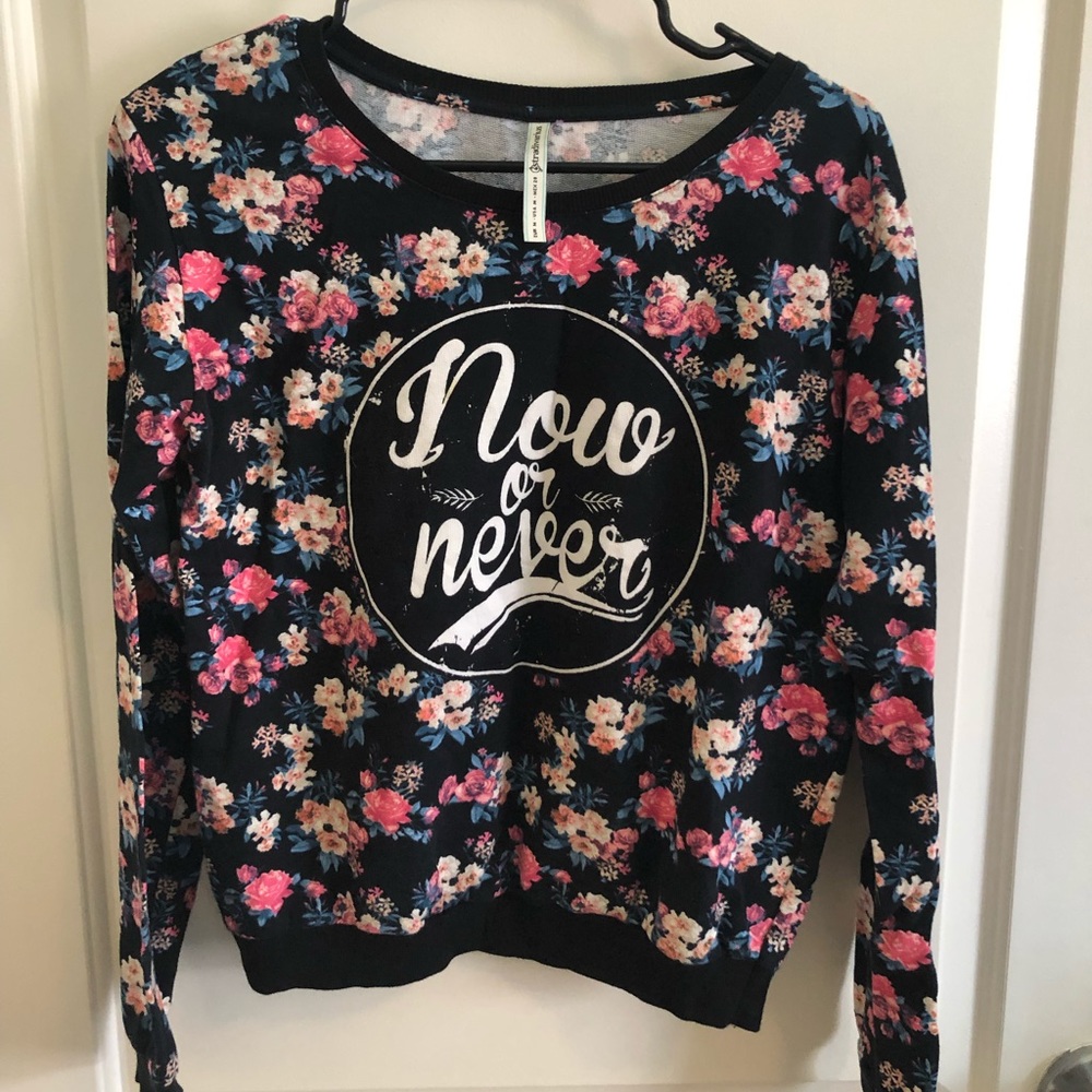 Stradivarius light sweatshirt (floral print)
